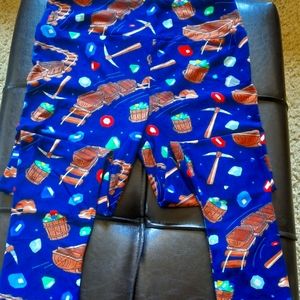 Ambrie Disney park inspired leggings